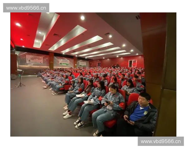 从湘涛足球俱乐部的发展历程看地方体育文化振兴与城市精神传承 从湘涛足球俱乐部的发展历程看地方体育文化振兴与城市精神传承